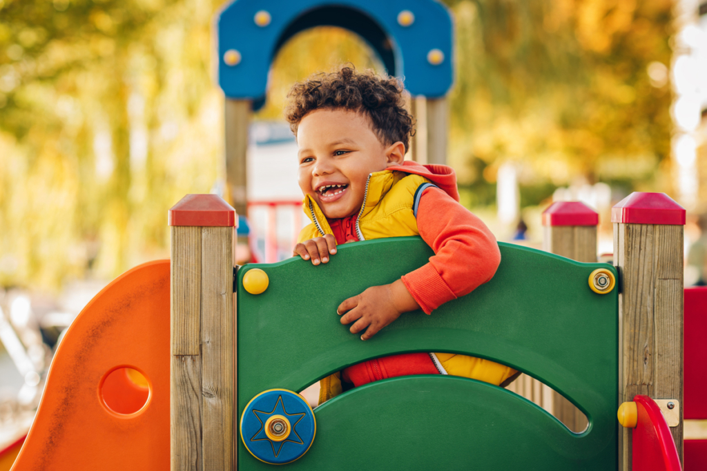 Daily Outdoor Play Nurtures Their Imagination & Curiosity